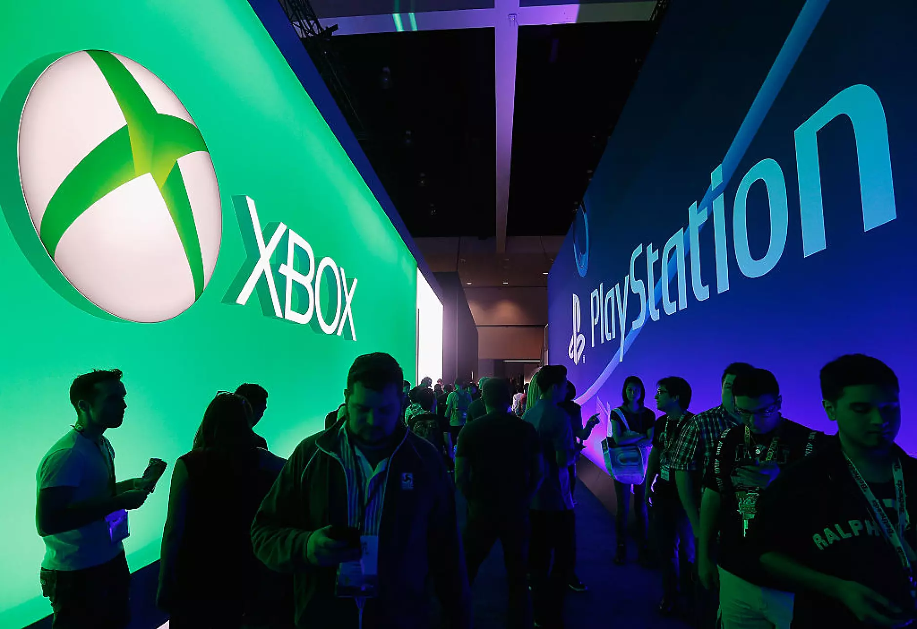 Microsoft и Sony водят яростна битка за привличане на китайски разработчици на видео игри