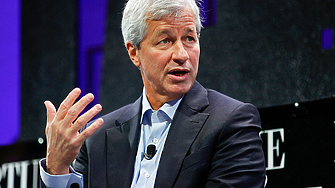 Главният изпълнителен директор на JPMorgan Джейми Даймън изглежда е фен