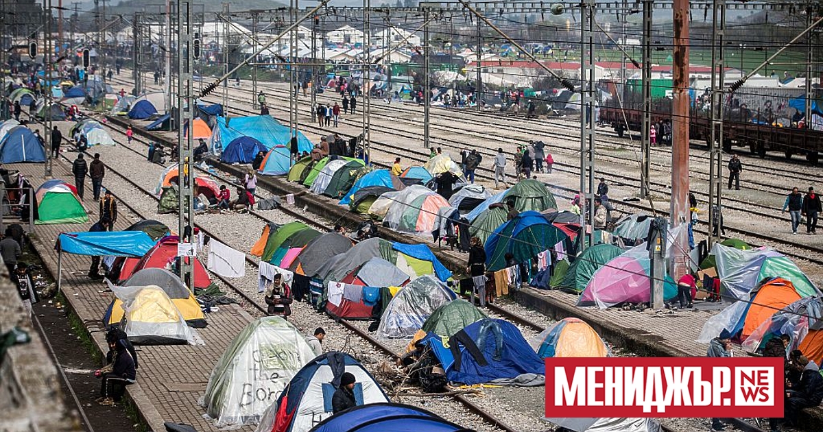 Незаконната миграция по Балканския маршрут трябва да бъде намалена. Това заяви