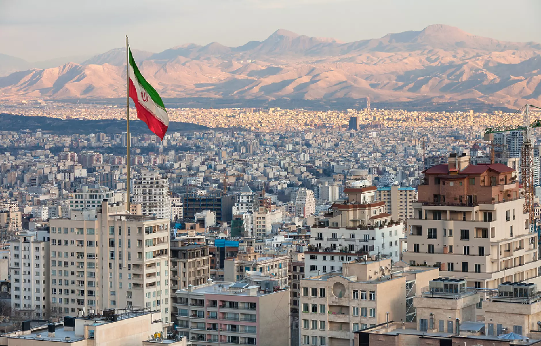 Иран арестува десетима по подозрение, че са шпиони на Израел
