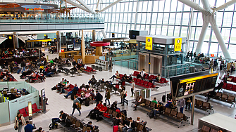 Уебсайтовете на редица големи летища в САЩ бяха изключени за