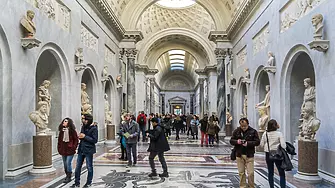 Нов вандалски акт – американец разби два римски бюста във Ватиканските музеи 