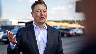 Главният изпълнителен директор на Tesla Илон Мъск е продал акции