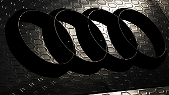 Германският автомобилен производител Audi се отказа от 3D хромираната емблема