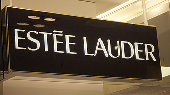 Козметичният гигант Estée Lauder е близо до сделка за придобиване
