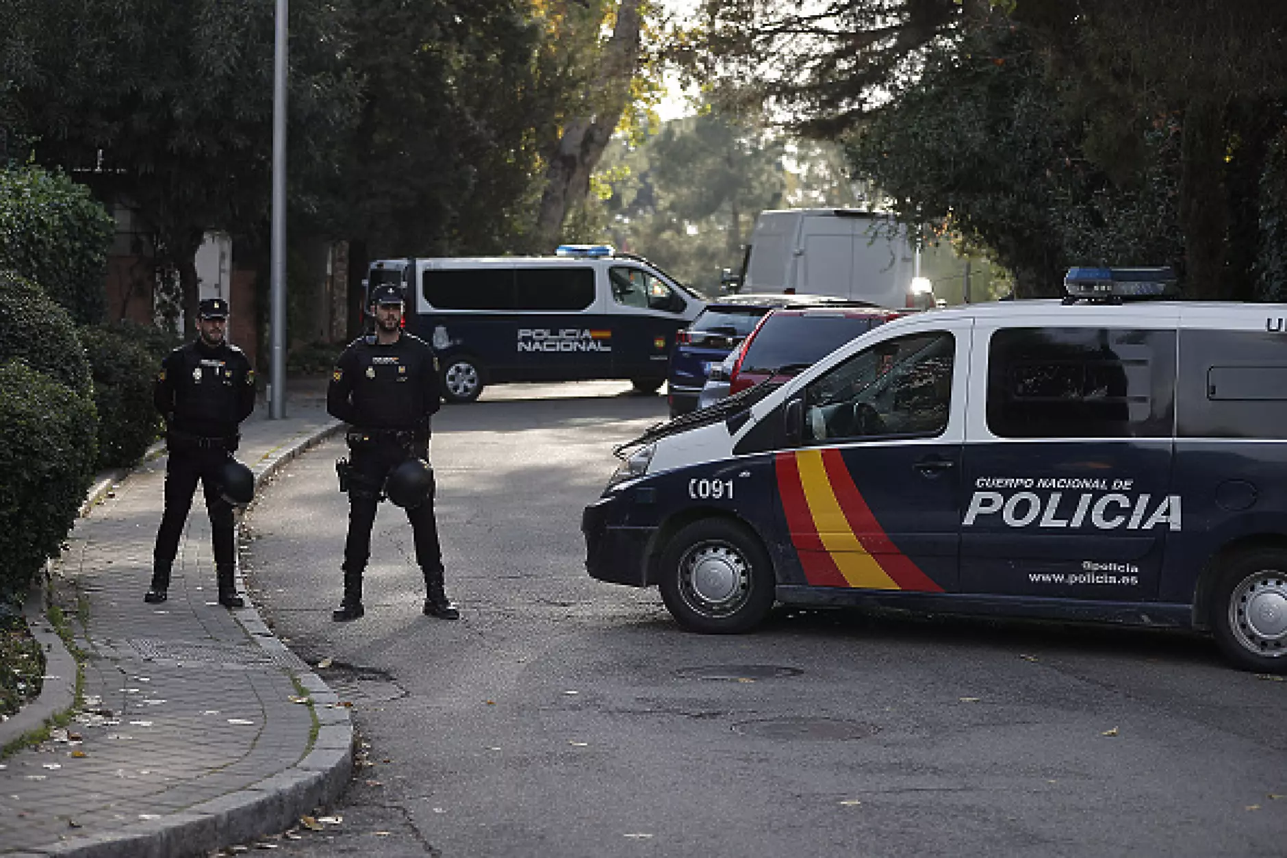Премиерът Санчес, посолството на САЩ и още 4 важни обекта атакувани с вълна от писма-бомби в Испания