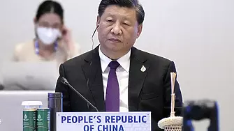 Камала Харис обясни на Си Дзинпин, че САЩ не търсят конфронтация с Китай