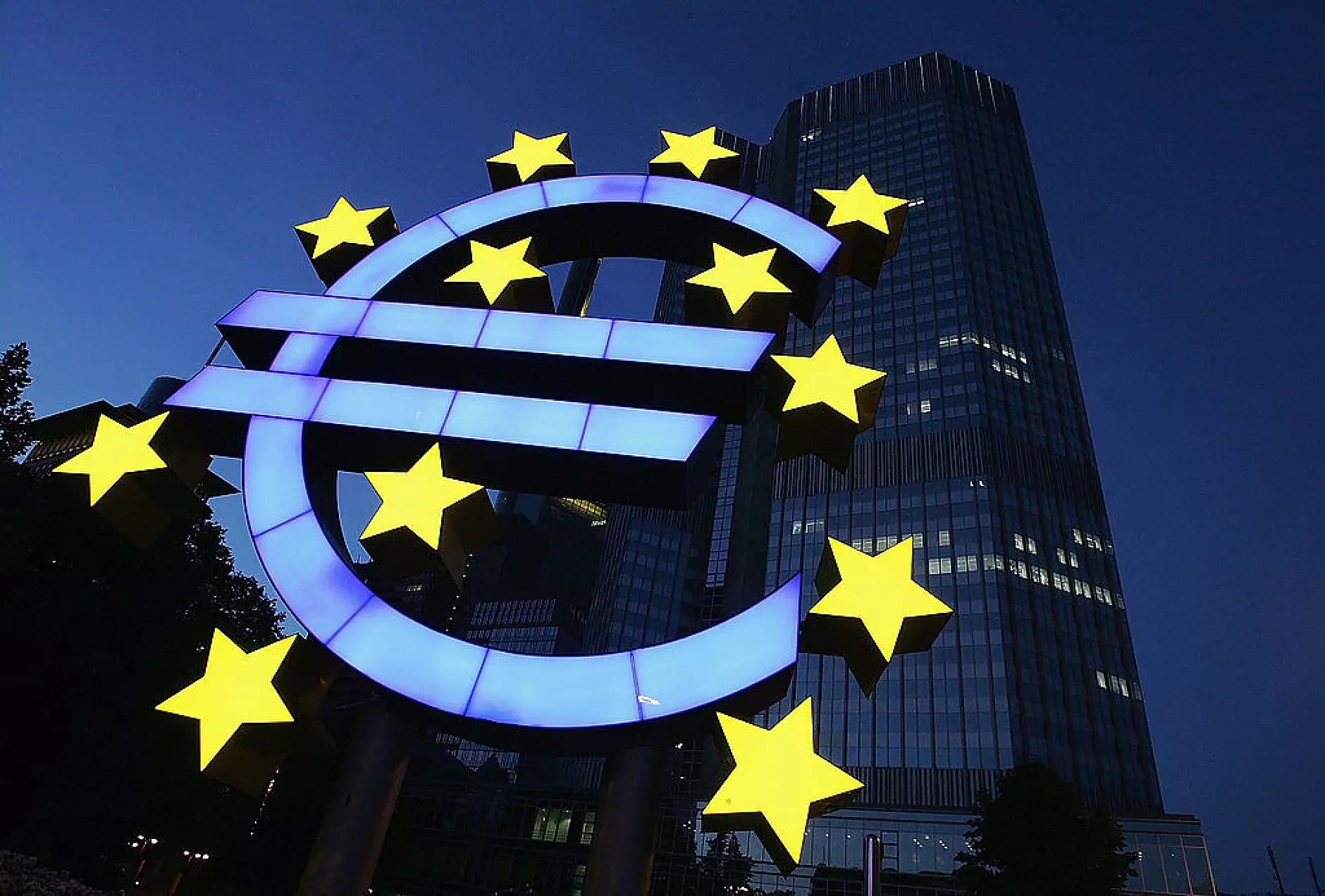 Германските и френските централни банкери очакват инфлацията да се върне към целта от 2%