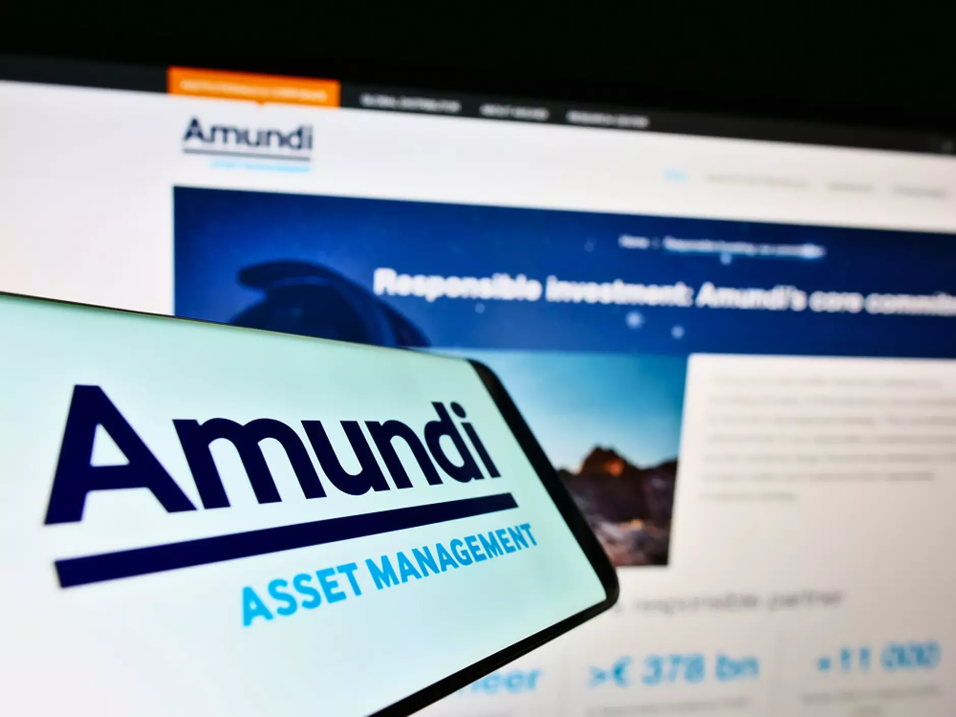 Прогноза на Amundi: Глобалната икономика ще продължи да расте през 2023 г. , но с по-бавен темп от 2,2% 