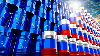ЕС обсъжда таван за цената на руския петрол, без забрана за внос на газ