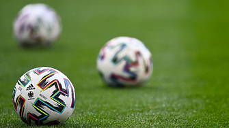 ФИФА клони все повече към 12 групи с по четири