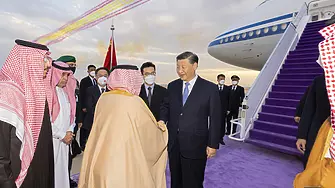 Китайският лидер Си Дзинпин и кралят на Саудитска Арабия  ще търсят обща посока със споразумения за 30 млрд. долара