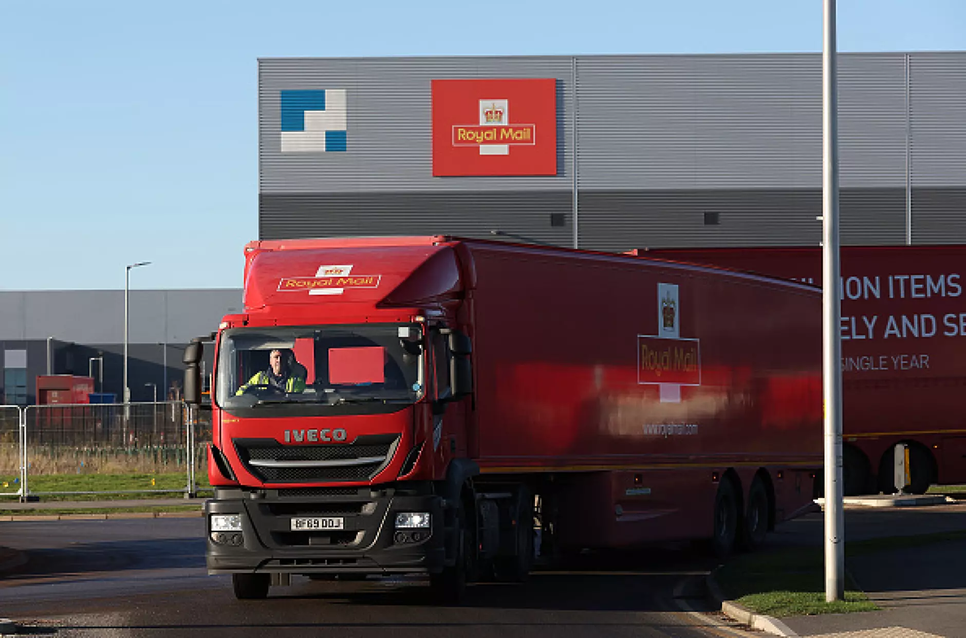 40 компании, сред които Siemens, Maersk и Uniliver, искат в ЕС да се продават само камиони с нулеви емисии