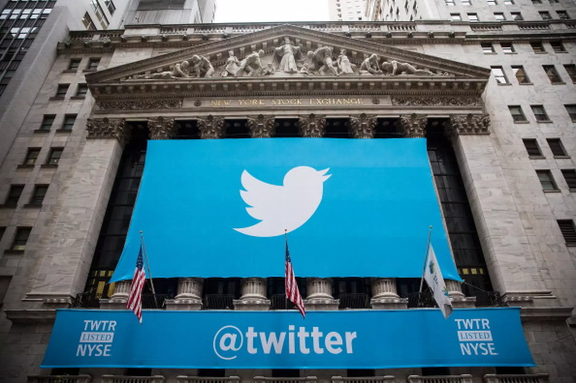 Twitter връща клиенти с нов контрол за поява на рекламите им  