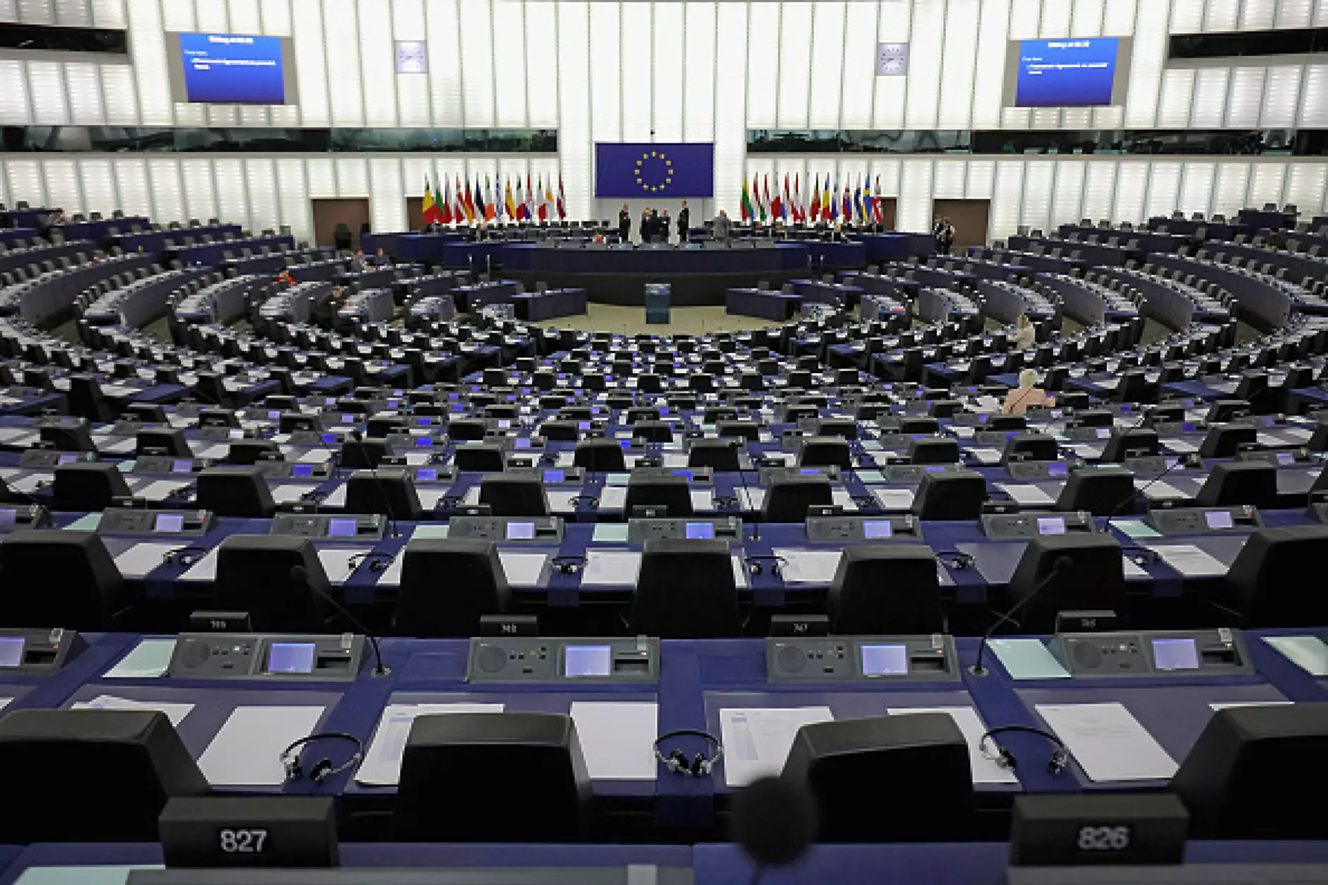 Белгия разследва корупция сред сътрудници в Европарламента, подозират държава от Персийския залив 