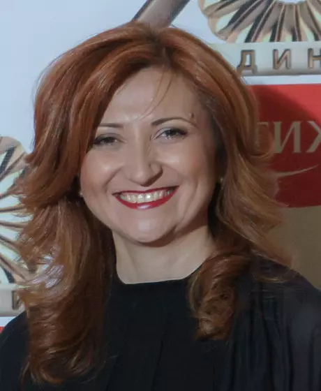 Дарина Стоянова