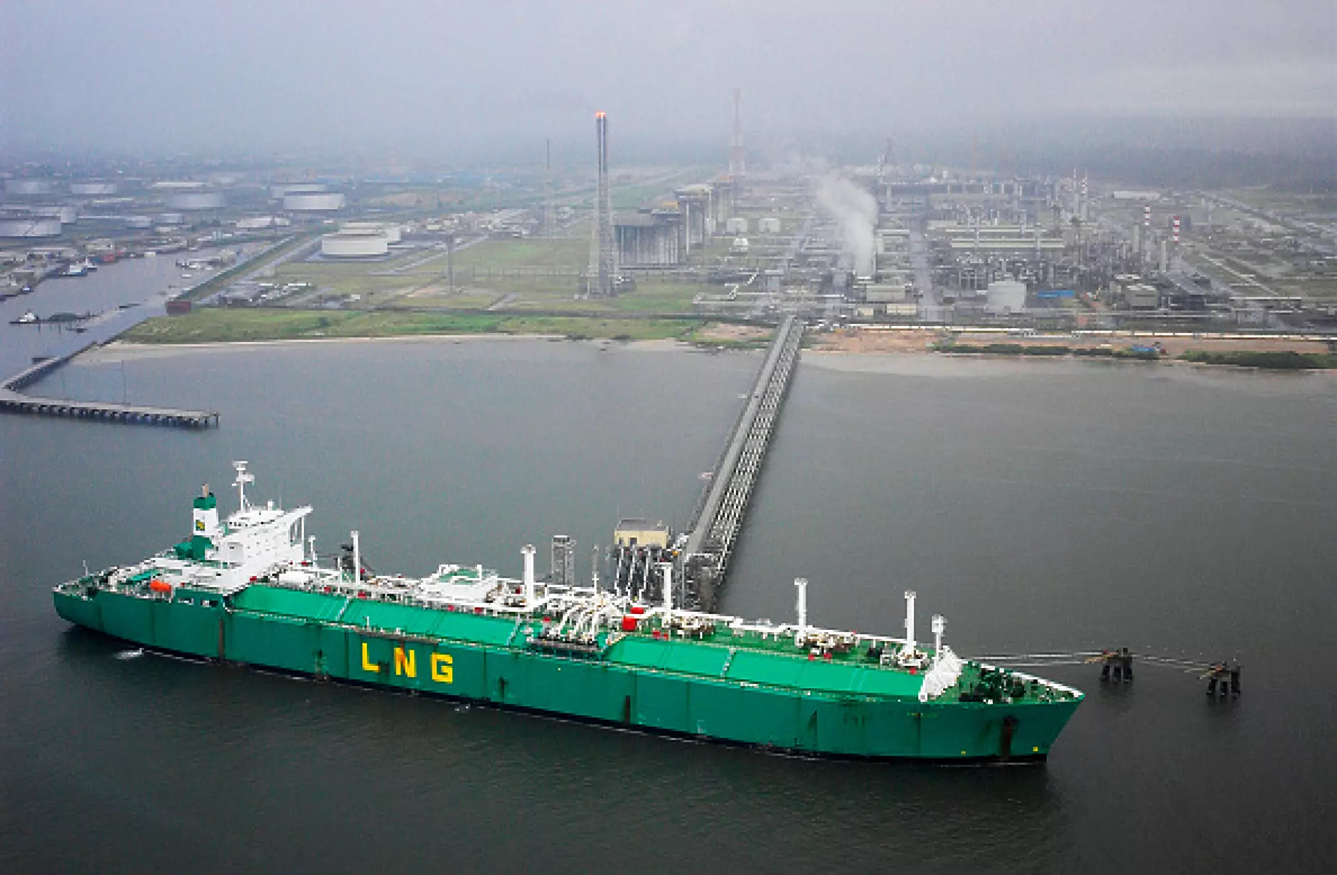 Полша прави своя флотилия за транспортиране на втечнен природен газ