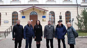 Министърът на енергетиката дари генератори на българите в Болград