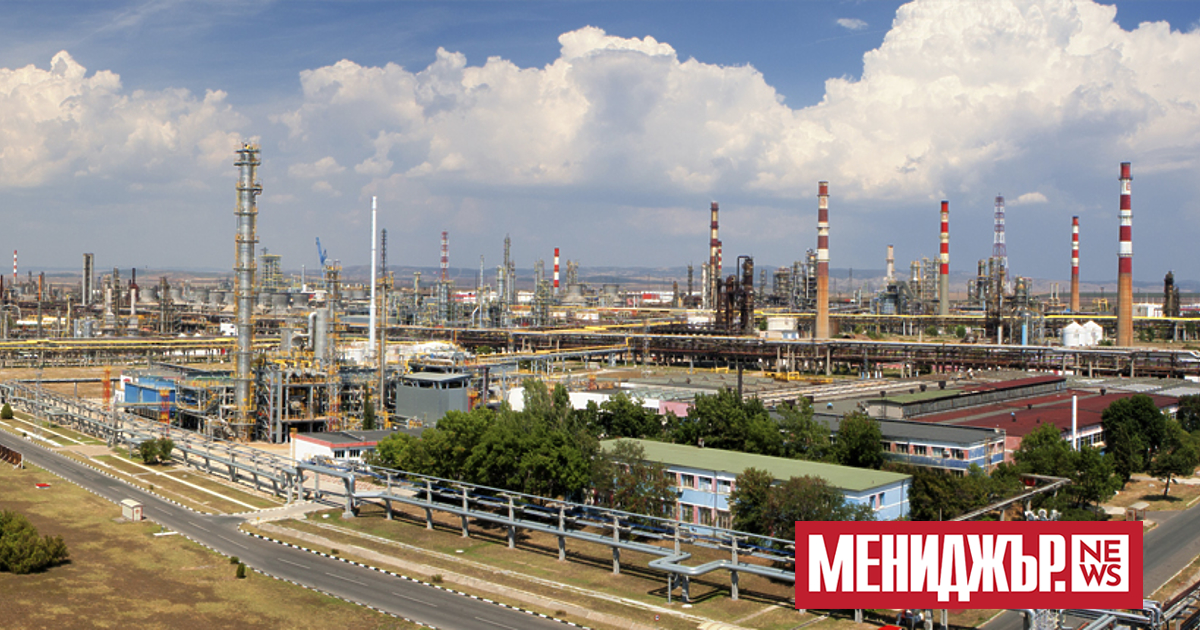 Работата на петролната рафинерия на Лукойл в Бургас може да се