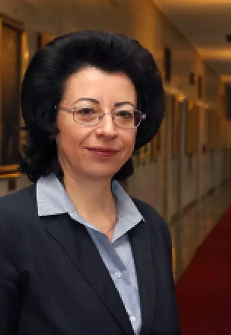 Нина Стоянова