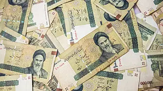 Управителят на централната банка на Иран обвинява протестите за спада на валутата