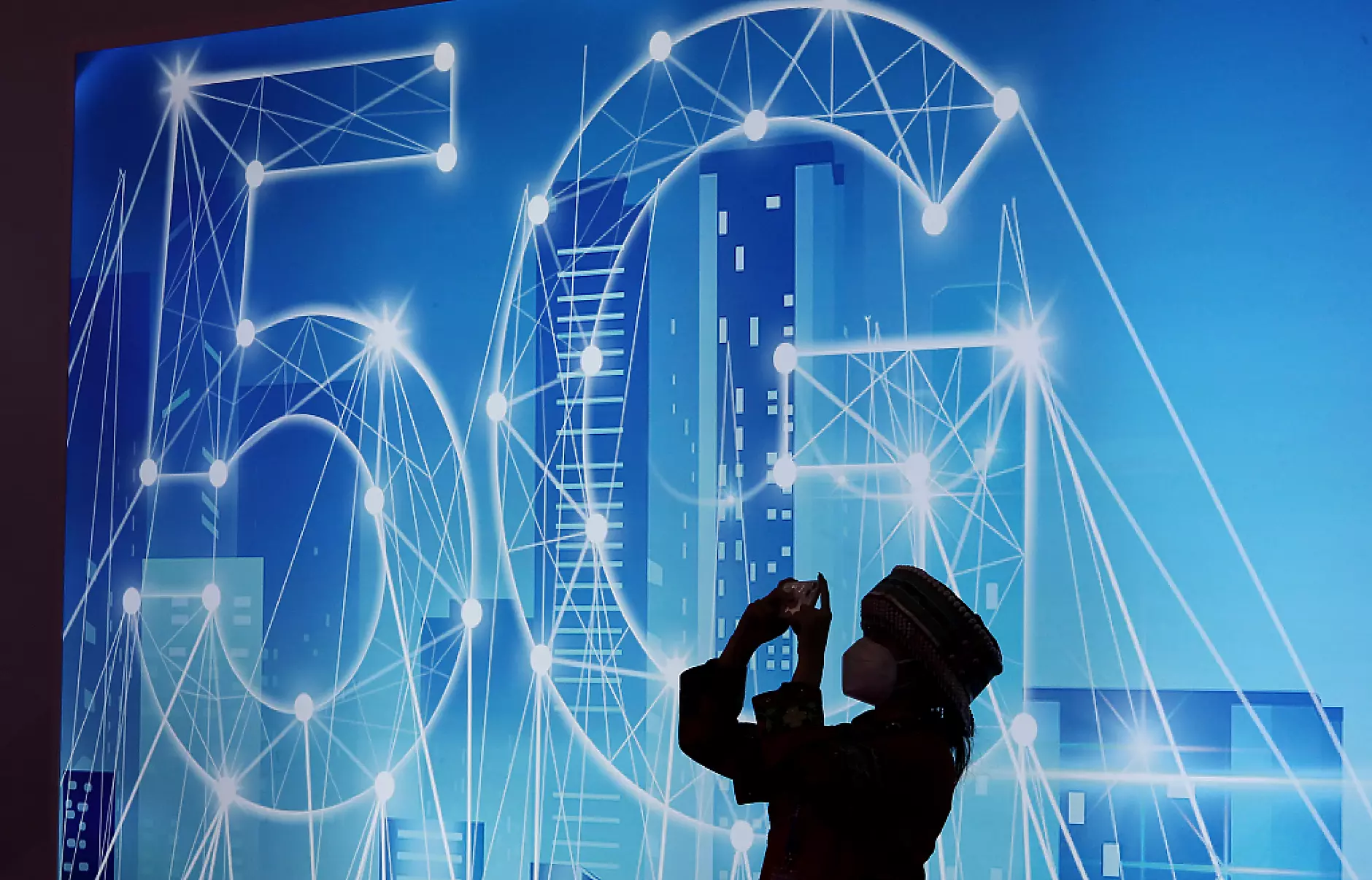 110 китайски града имат 5G гигабатова мобилна връзка и оптични мрежи