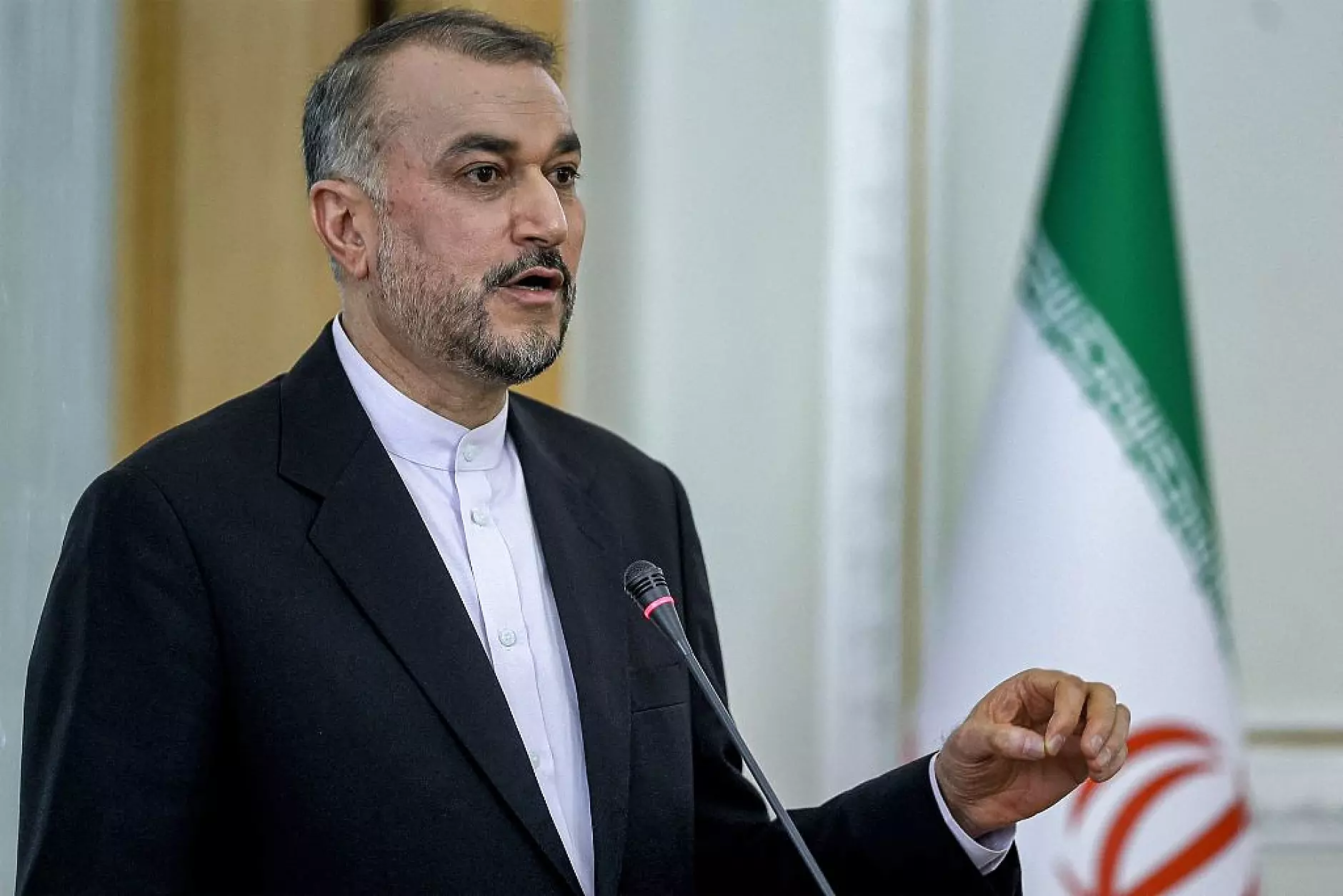 Техеран е готов да завърши преговорите за ядрената му програма 