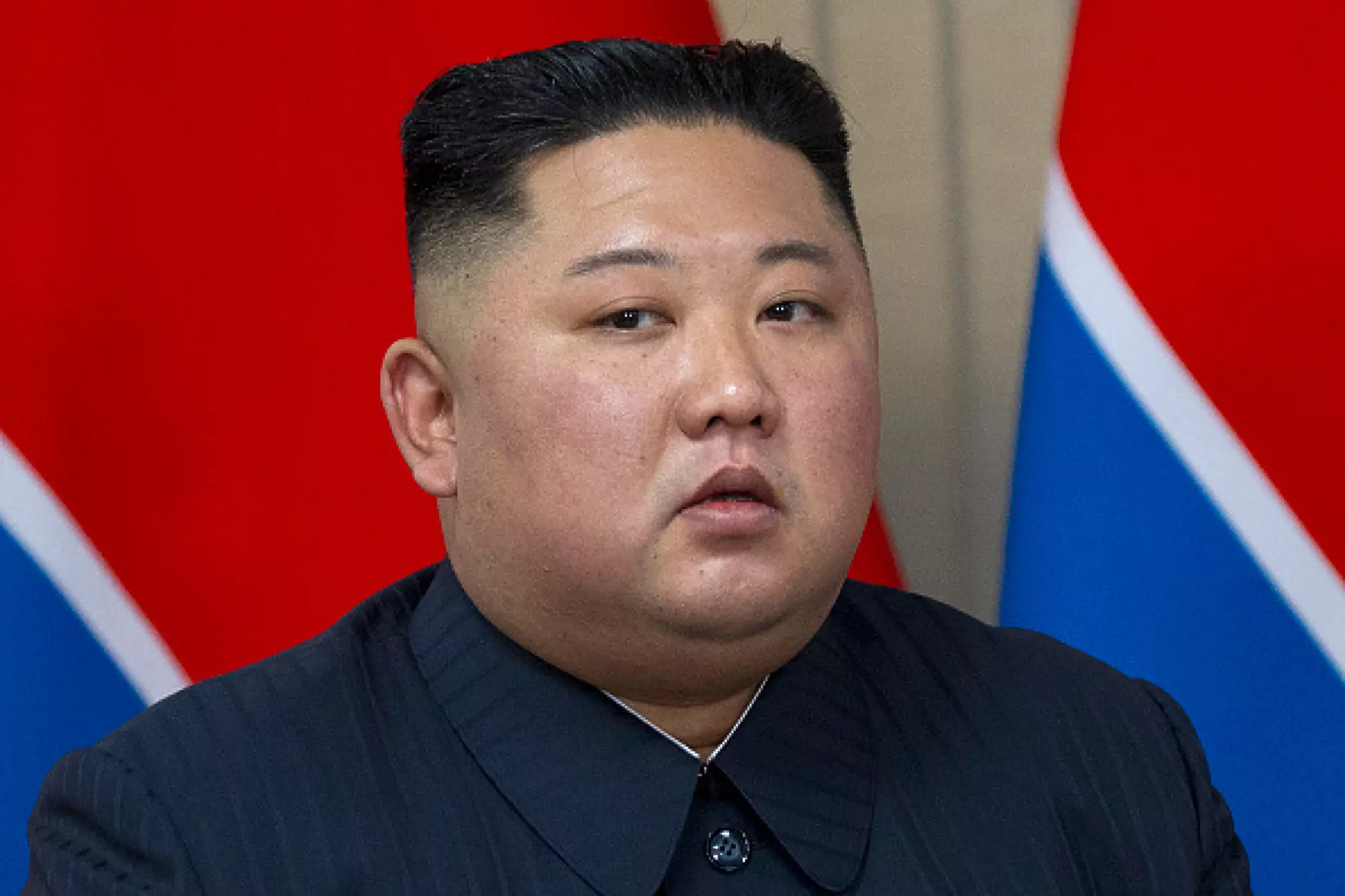 Властта в Северна Корея покани дипломатическия корпус на операта „Море от кръв“ за Нова година