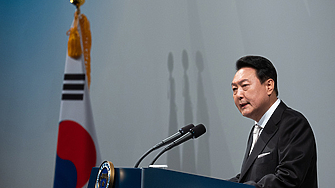 Президентът на Южна Корея Юн Сок Йол инструктира администрацията си