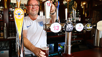 Великобритания замразява данъците върху алкохола поне до август 2023 г