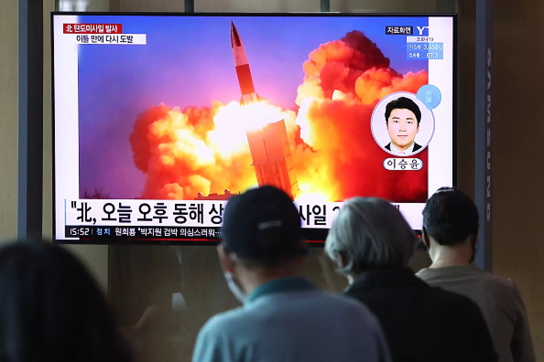 Северна Корея изстреля две балистични ракети в Японско море