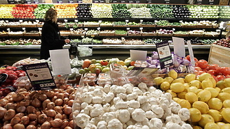 Световните цени на храните са намалели през декември отбелязвайки девети