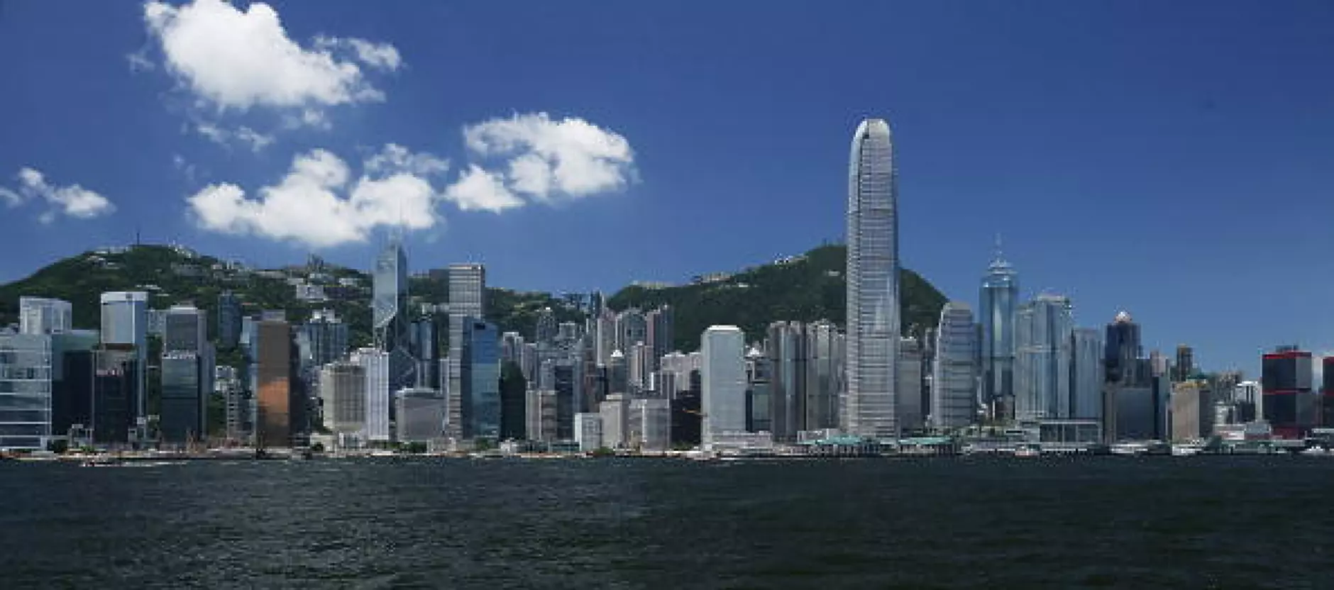Хонконг е загубил 27 млрд. долара от covid заключванията