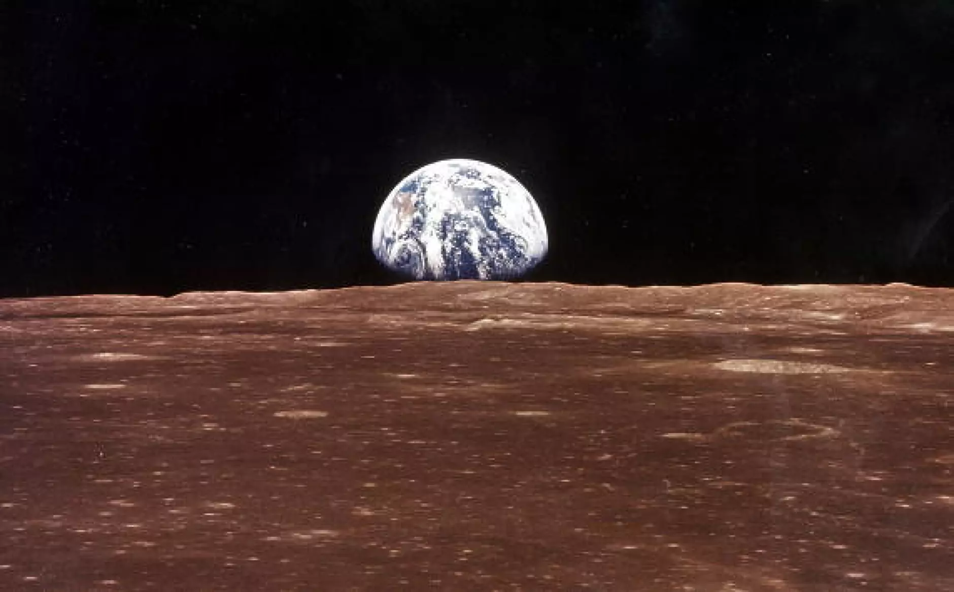 Шефът на НАСА: Китай може да претендира за територии на Луната