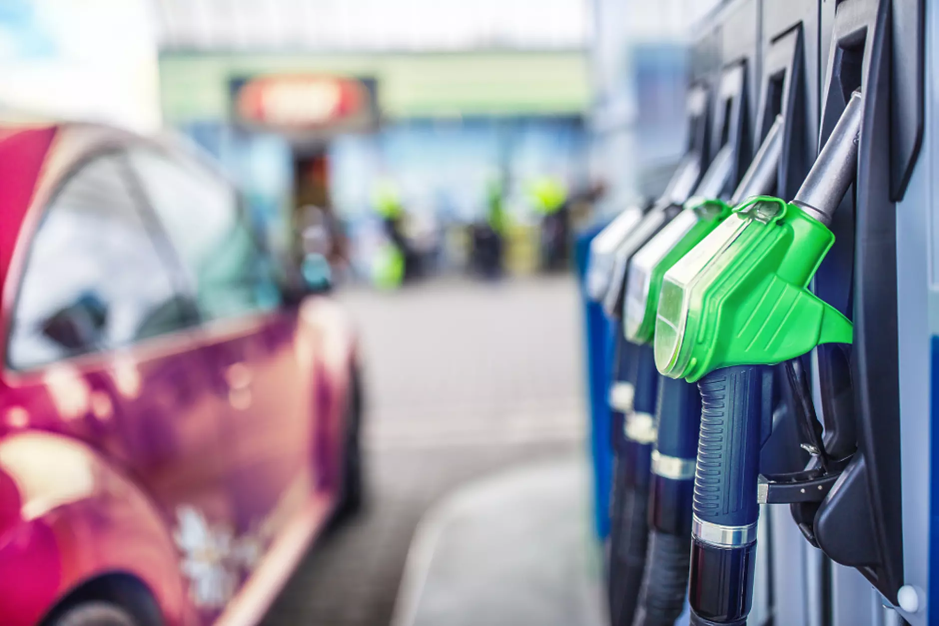 В Полша започва разследване за цените на горивата
