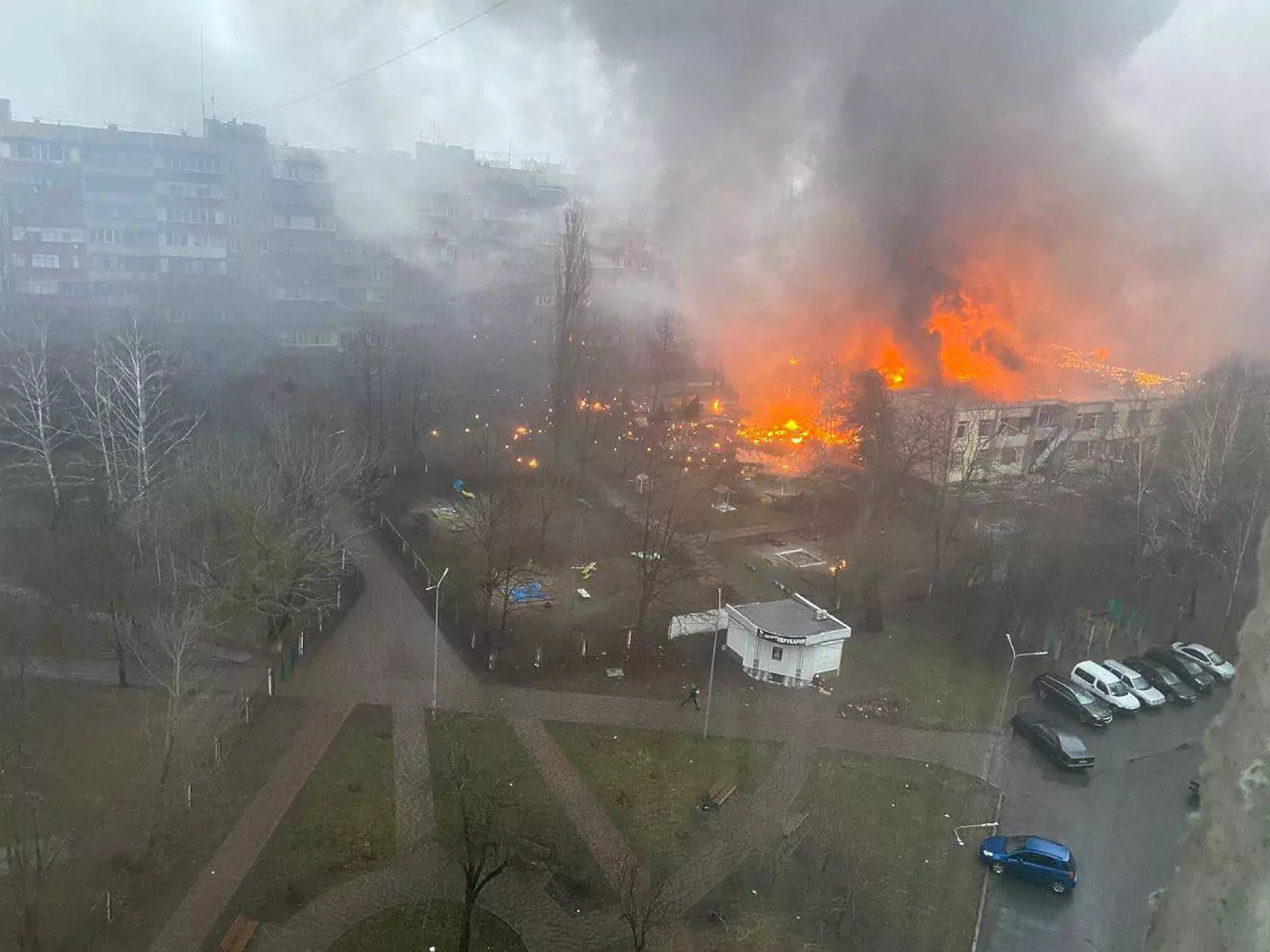 Вътрешният министър на Украйна и екипа му загинаха в катастрофа с хеликоптер до детска градина