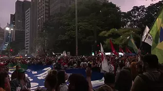 Бразилците провеждат масови продемократични митинги след щурма на Националния конгрес