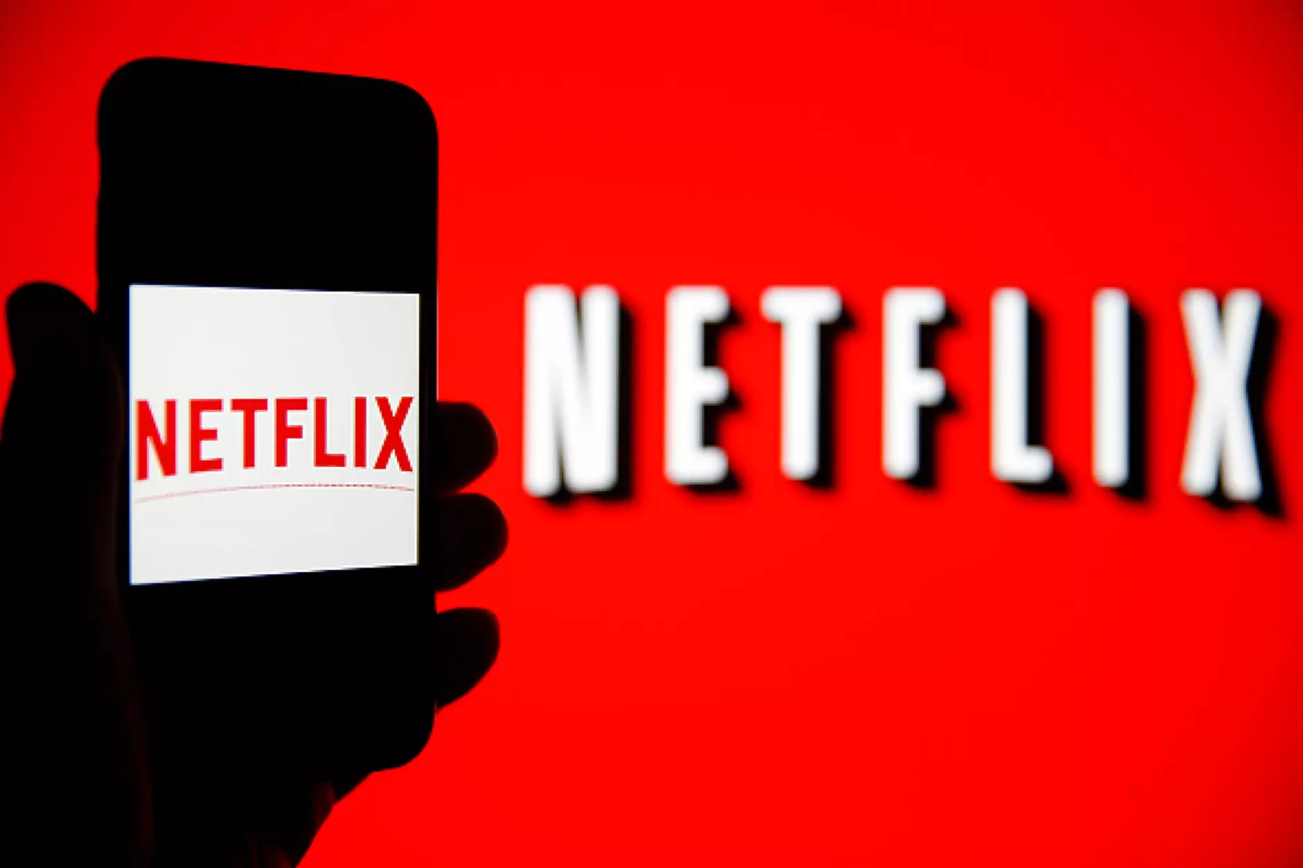 Netflix търси стюардеси, предлага космически заплати