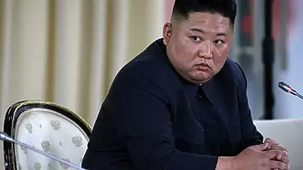 Mirror: Лидерът на Северна Корея редовно пие и плаче от криза на средната възраст
