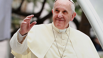 Папа Франциск може да бъде отстранен с таен план на