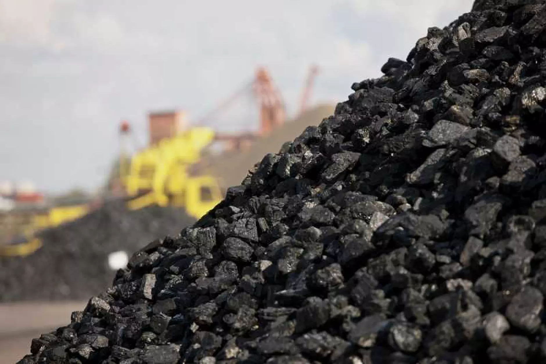 Потреблението на въглища миналата година чупи предишен световен рекорд 