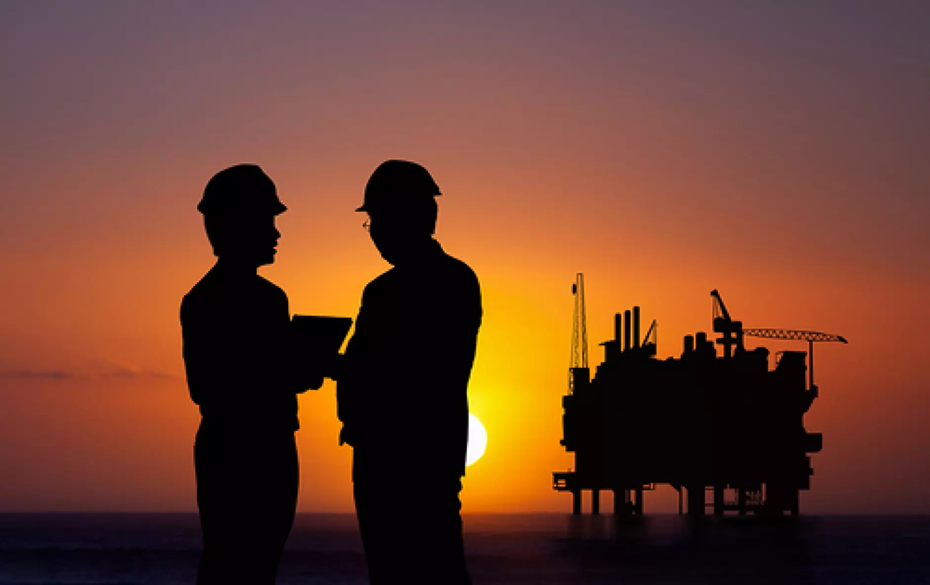 Предлагане, значително над търсенето на световния пазар на петрол прогнозира МАЕ 