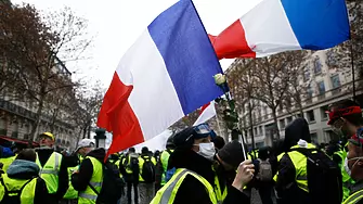 Френски синдикат призова милиони да излязат на улицата срещу пенсионната реформа 
