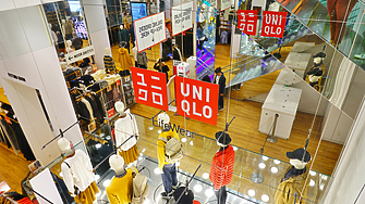 Fast Retailing – компанията майка на модната верига Uniqlo заяви