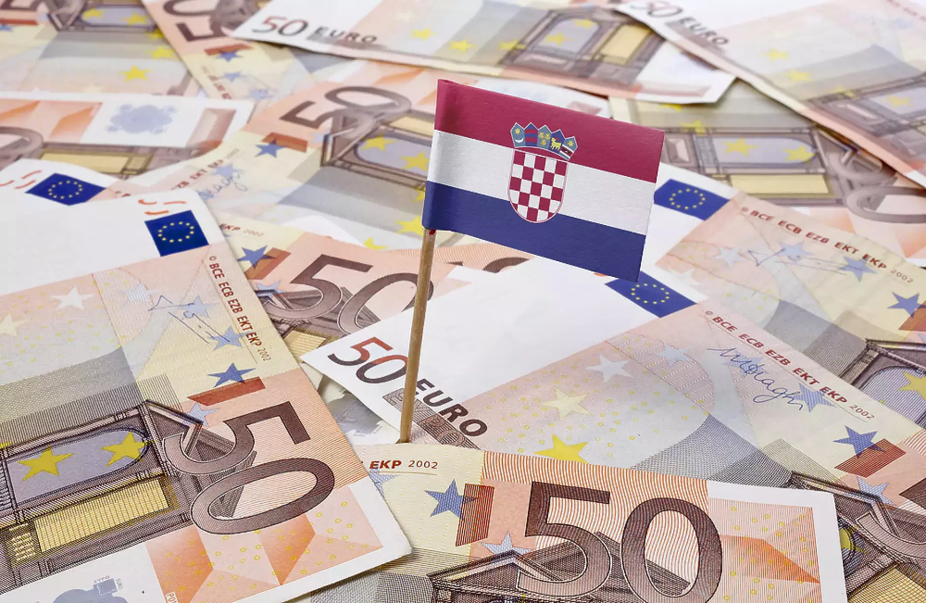 Хърватия успешно премина към еврото. Сложи край на плащанията в куни