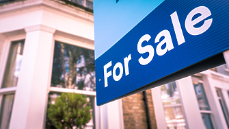 Дълговата криза се пренася от жилищния пазар към търговските имоти