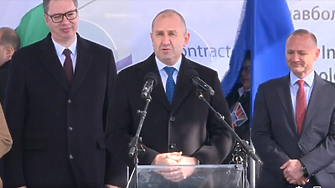 Бълтарският президент Румен Радев и сръбският му  колега Александър Вучич днес дадоха