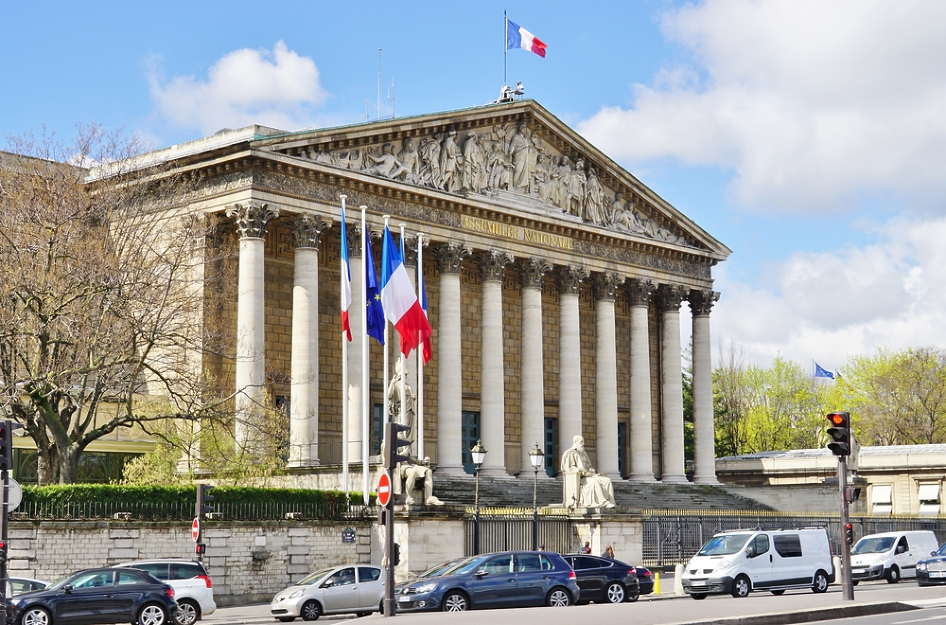 Пенсионната реформа във Франция влиза в долната камара на парламента