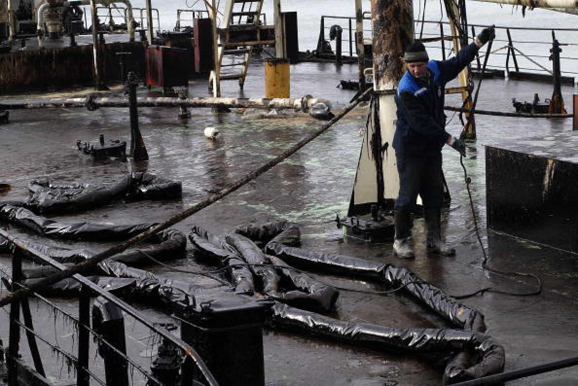 Bloomberg: Руският износ на петрол по море достигна най-високото си ниво от юни миналата година