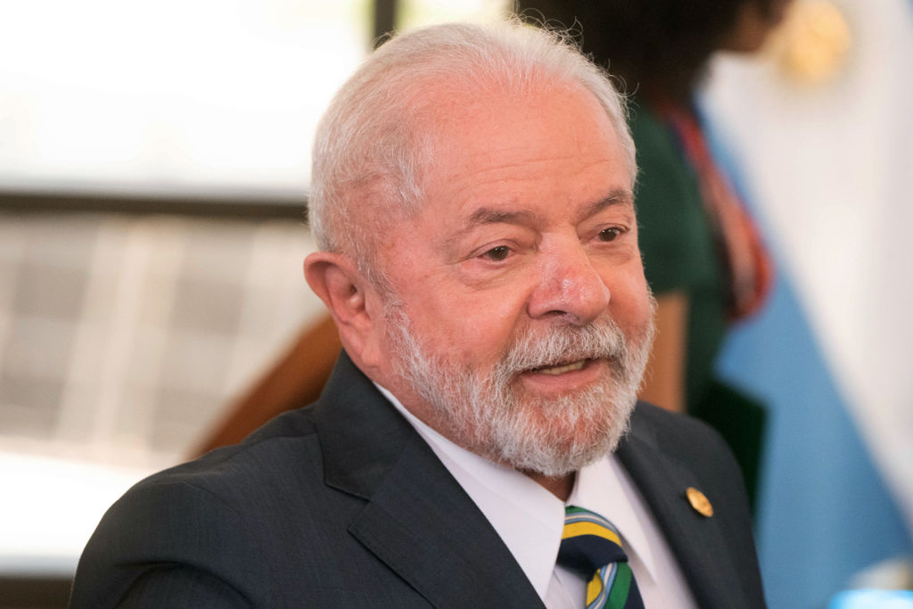 Лула да Силва : Бразилия няма да доставя боеприпаси за войната между Украйна и Русия